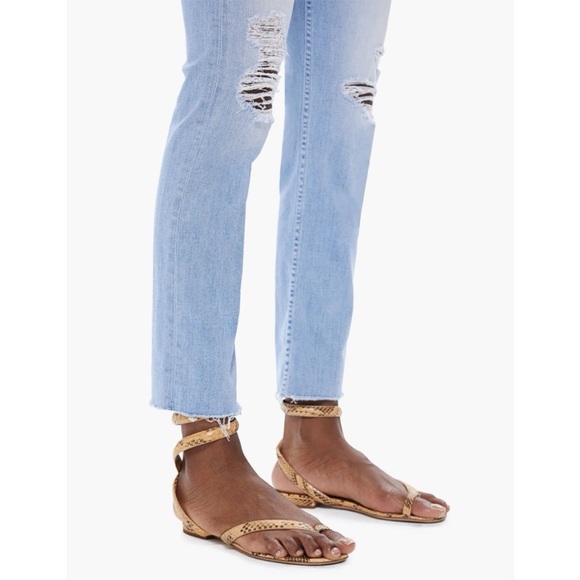 MOTHER Rider Ankle Fray Jeans in Island Afterhours - Picture 2 of 16